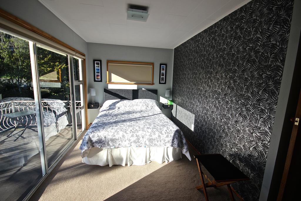 Driftwood House Bed And Breakfast Нельсон Номер фото